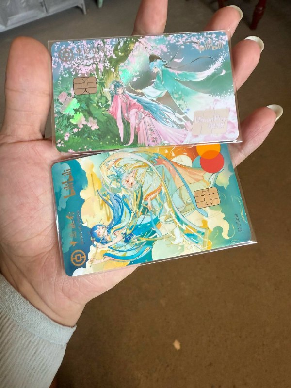 2233万事达刚开的，热乎的呢，工作人员挺好的，主动问我要一类还是二类，本身有了，所以开了二类卡限额5千，桂员小姐姐长的很好看，还说自己也办一张非常好看[doge]source: 